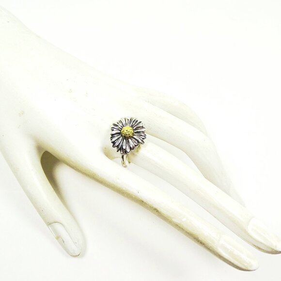 LAGOS HTF Daisy Collection Sterling Silver 750K Yellow Gold Ring Size 7 - Picture 8 of 9